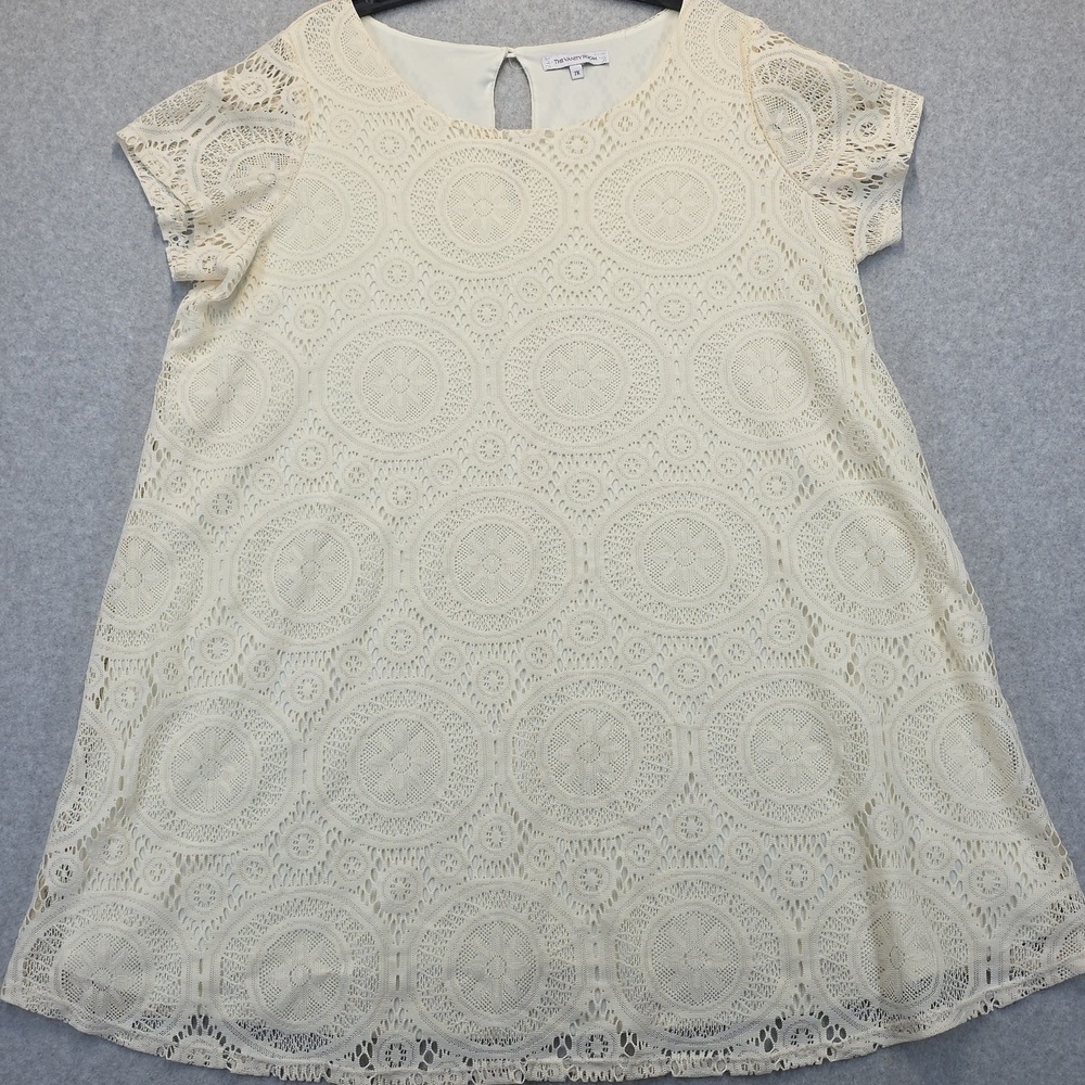 The Vanity Room women's lace dress size 2x